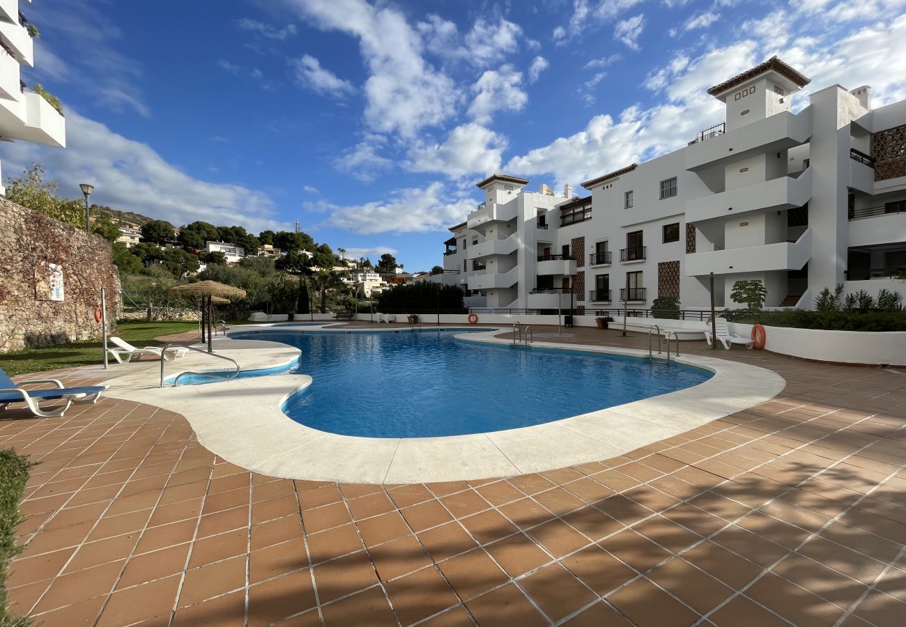 Apartment in La Herradura - Beautiful 2 bed apartment with communal pool