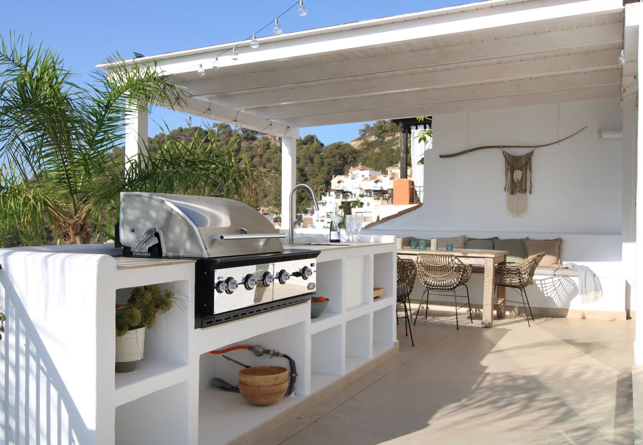 Villa/Dettached house in La Herradura - Beautiful 6 bedrooms House with stunning views